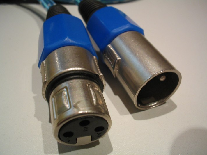Kabel mikrofonowy wzmocniony (canon-canon) 3m