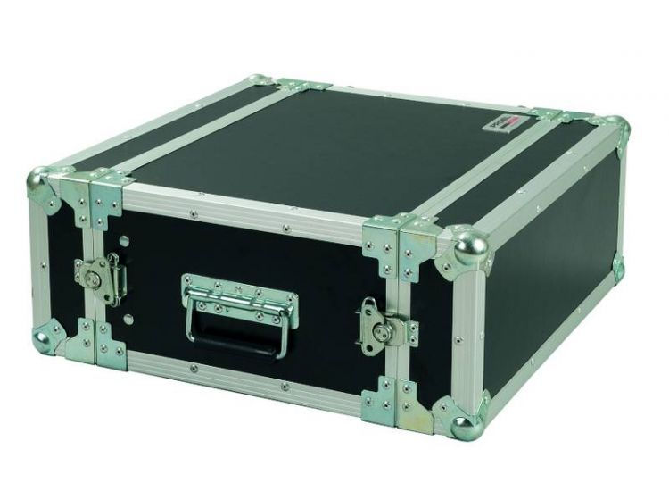 2.4 Flight case rackowy  CR104